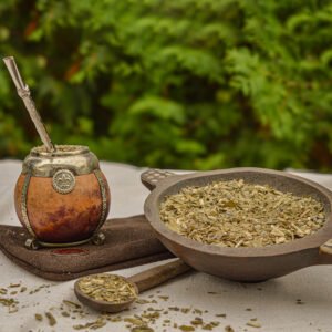 yerba orgánica de campo con mate
